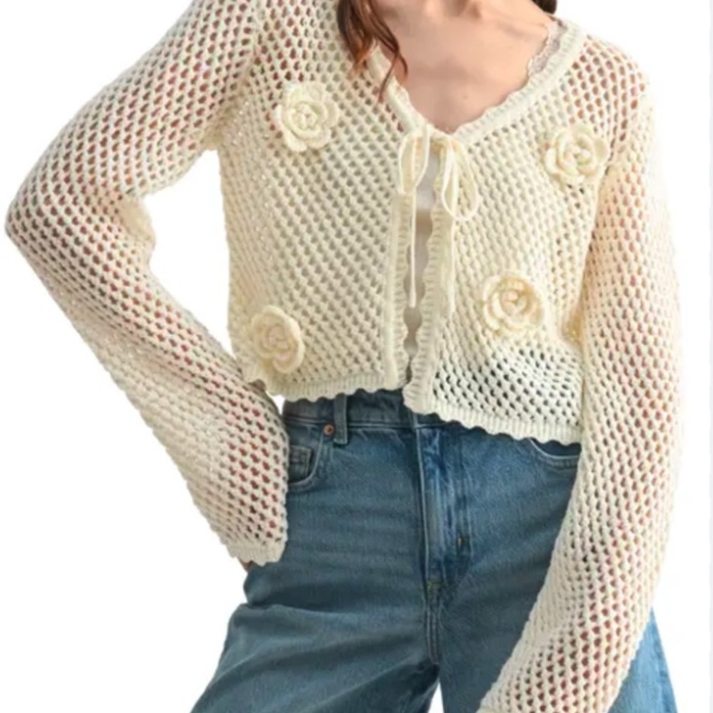 All in Favor Cream Crochet Cardigan S Tie-Front 3D Floral Cropped Relaxed Fit
